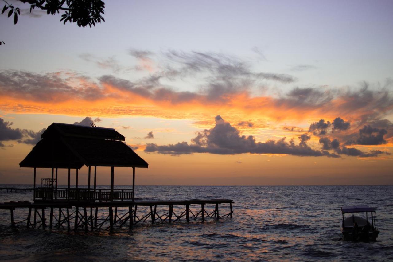 Pristine Paradise Dive Resort - Togean Islands, Una Una Pulau Unauna Exterior foto