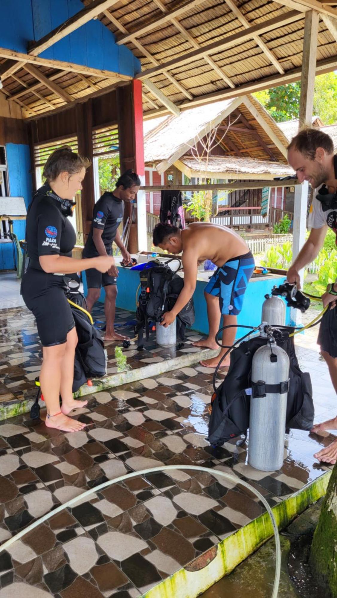 Pristine Paradise Dive Resort - Togean Islands, Una Una Pulau Unauna Exterior foto