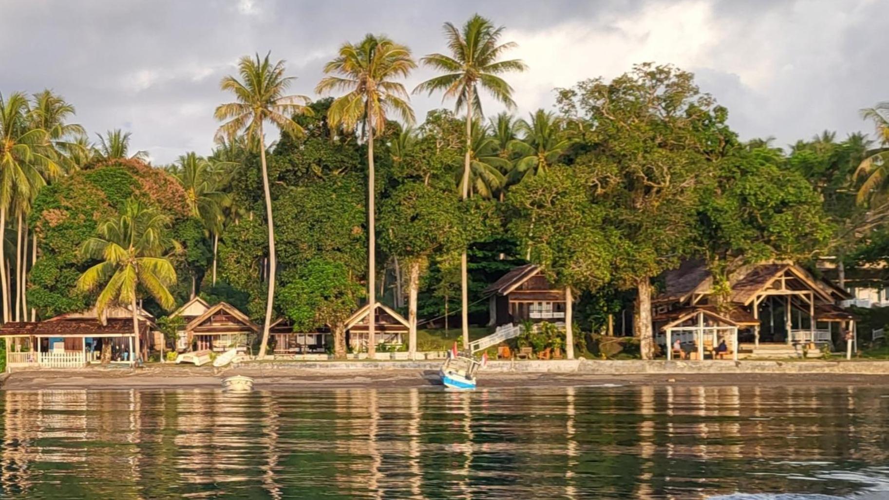 Pristine Paradise Dive Resort - Togean Islands, Una Una Pulau Unauna Exterior foto