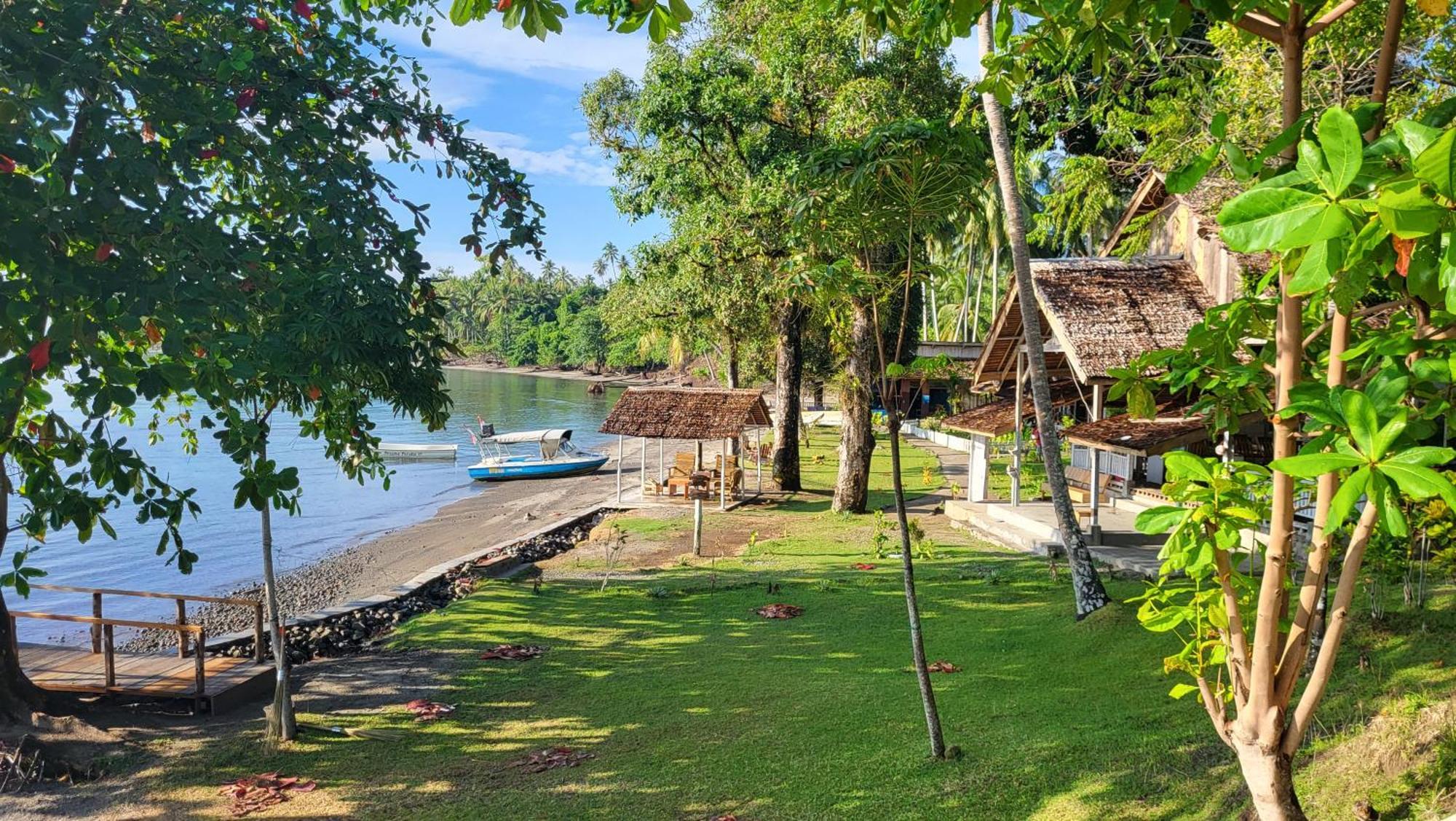 Pristine Paradise Dive Resort - Togean Islands, Una Una Pulau Unauna Exterior foto