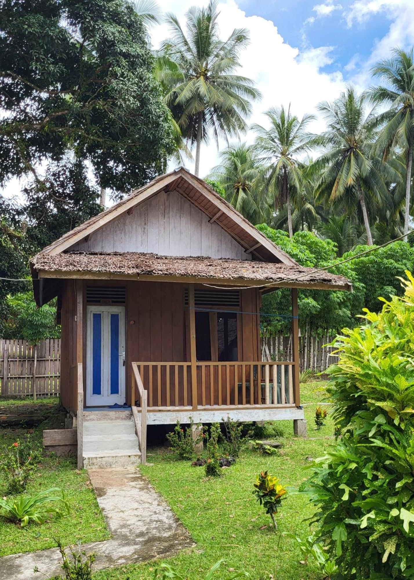 Pristine Paradise Dive Resort - Togean Islands, Una Una Pulau Unauna Exterior foto